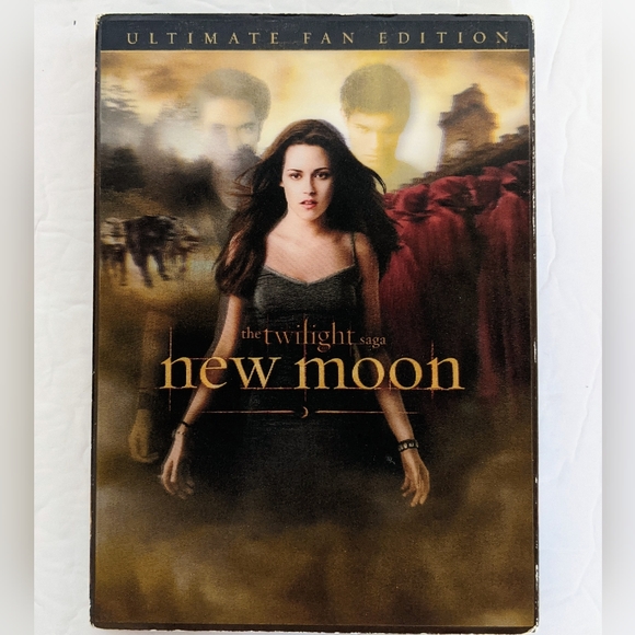 The Twilight Saga: New Moon DVD Ultimate Fan Edition - Picture 1 of 11